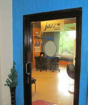 Jazz Up Salon